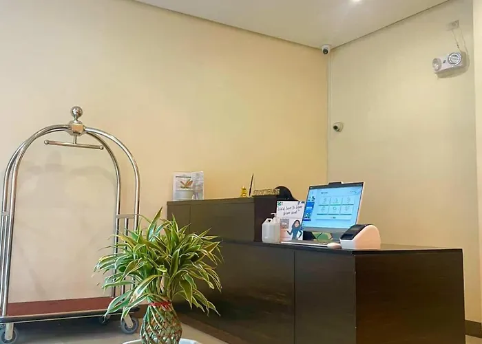 Unit Near Naia 3 Pasay Philippines *